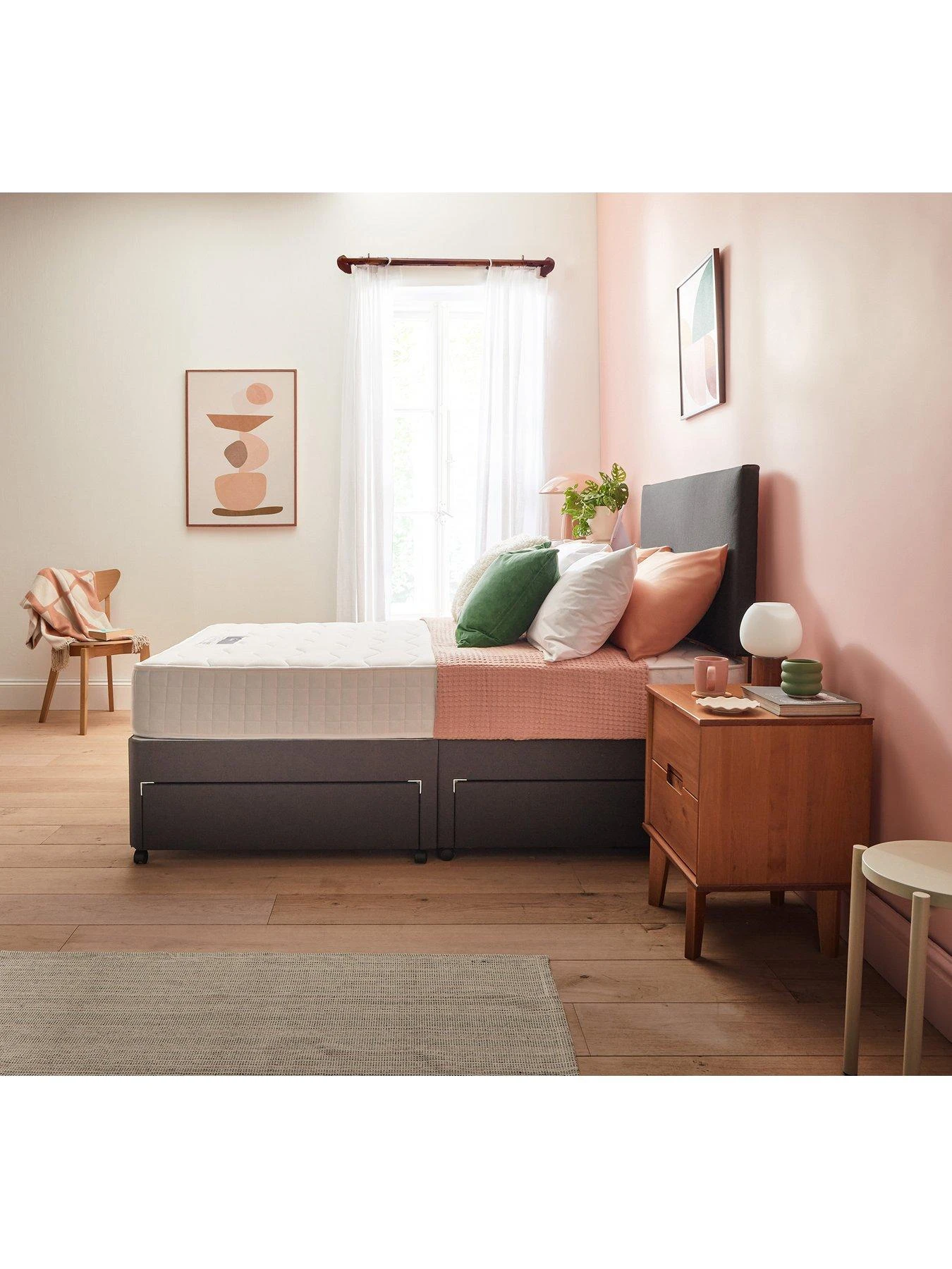 Silentnight Mia Memory 1000 Pocket Mattress – Medium Firm 6 Silentnight Mia Memory 1000 Pocket Mattress – Medium Firm - Image 4