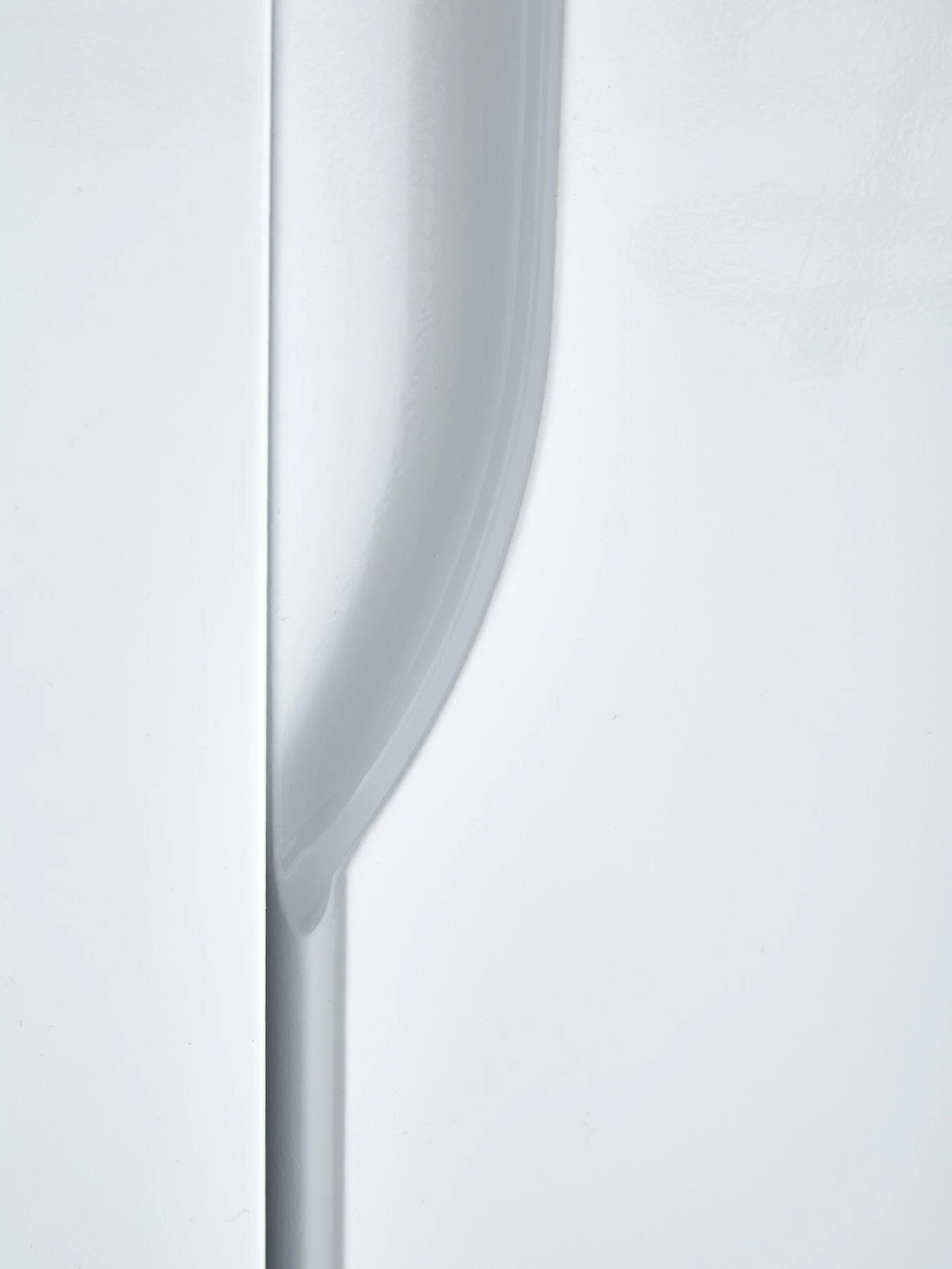 One Call Monaco Part Assembled High Gloss 3 Door Mirrored Wardrobe 7 One Call Monaco Part Assembled High Gloss 3 Door Mirrored Wardrobe - Image 5