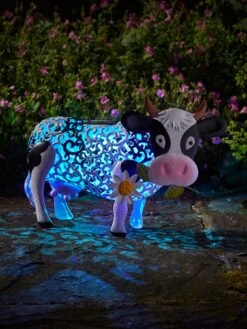 Smart Solar Solar Silhouette Daisy Cow Garden Ornament -FurniHaven Shop MCRQD SQ3 0000000099 N A SLd1
