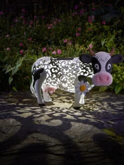 Smart Solar Solar Silhouette Daisy Cow Garden Ornament -FurniHaven Shop MCRQD SQ5 0000000099 N A SLd3