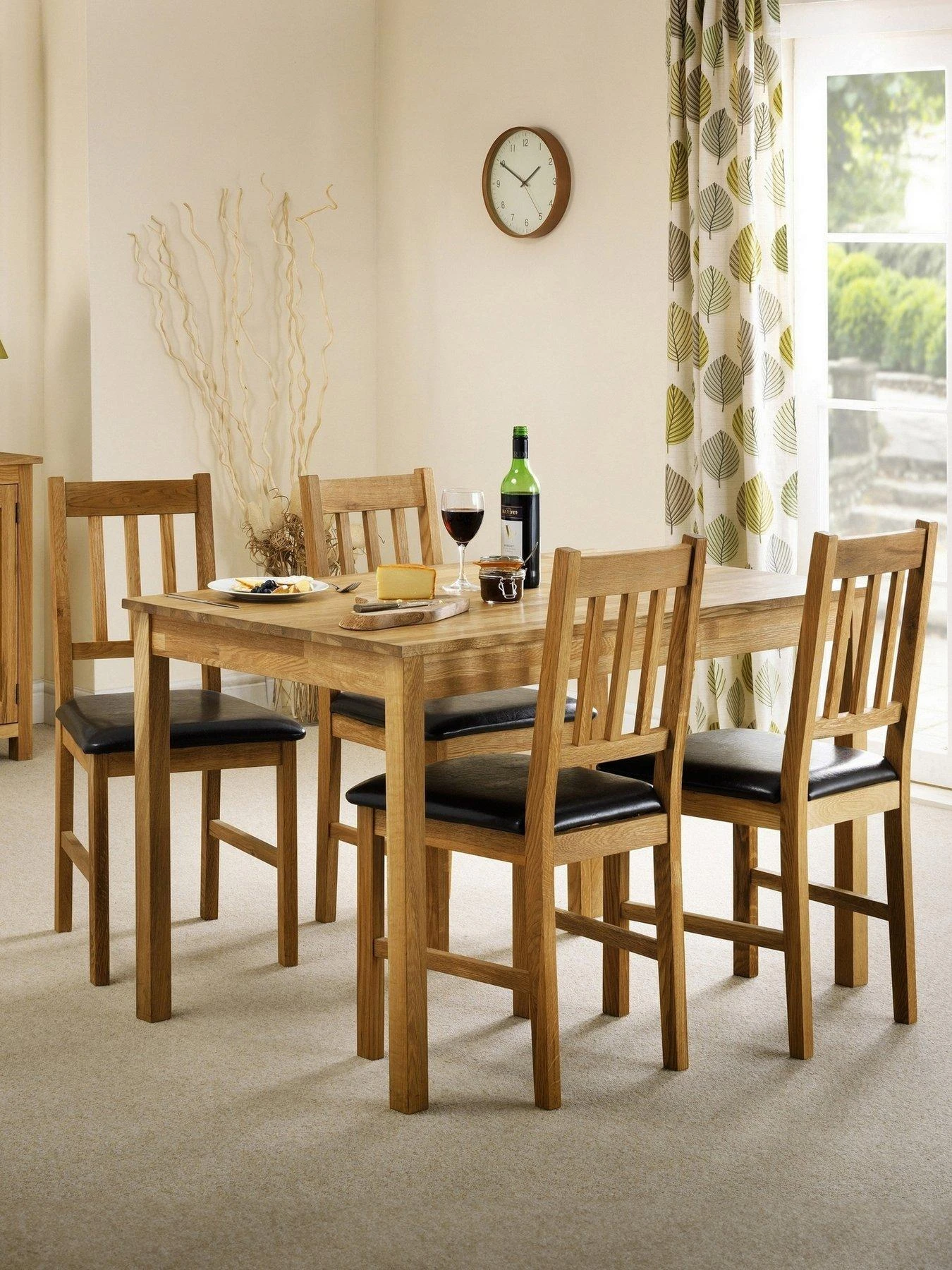 Julian Bowen Coxmoor 118 Cm Solid Oak Dining Table + 4 Chairs 3 Julian Bowen Coxmoor 118 Cm Solid Oak Dining Table + 4 Chairs