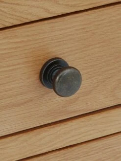 Julian Bowen Marlborough Ready Assembled 3 Drawer Solid Oak/Oak Veneer Bedside Cabinet 10 Julian Bowen Marlborough Ready Assembled 3 Drawer Solid Oak/Oak Veneer Bedside Cabinet -FurniHaven Shop NVPYL SQ4 0000000006 OAK SLd