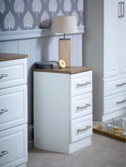 SWIFT Regent Ready Assembled 3 Piece Package - 5 Drawer Chest And 2 Bedside Chests - FSC® Certified -FurniHaven Shop PG6FJ SQ5 0000000010 WHITE OAK SLd1
