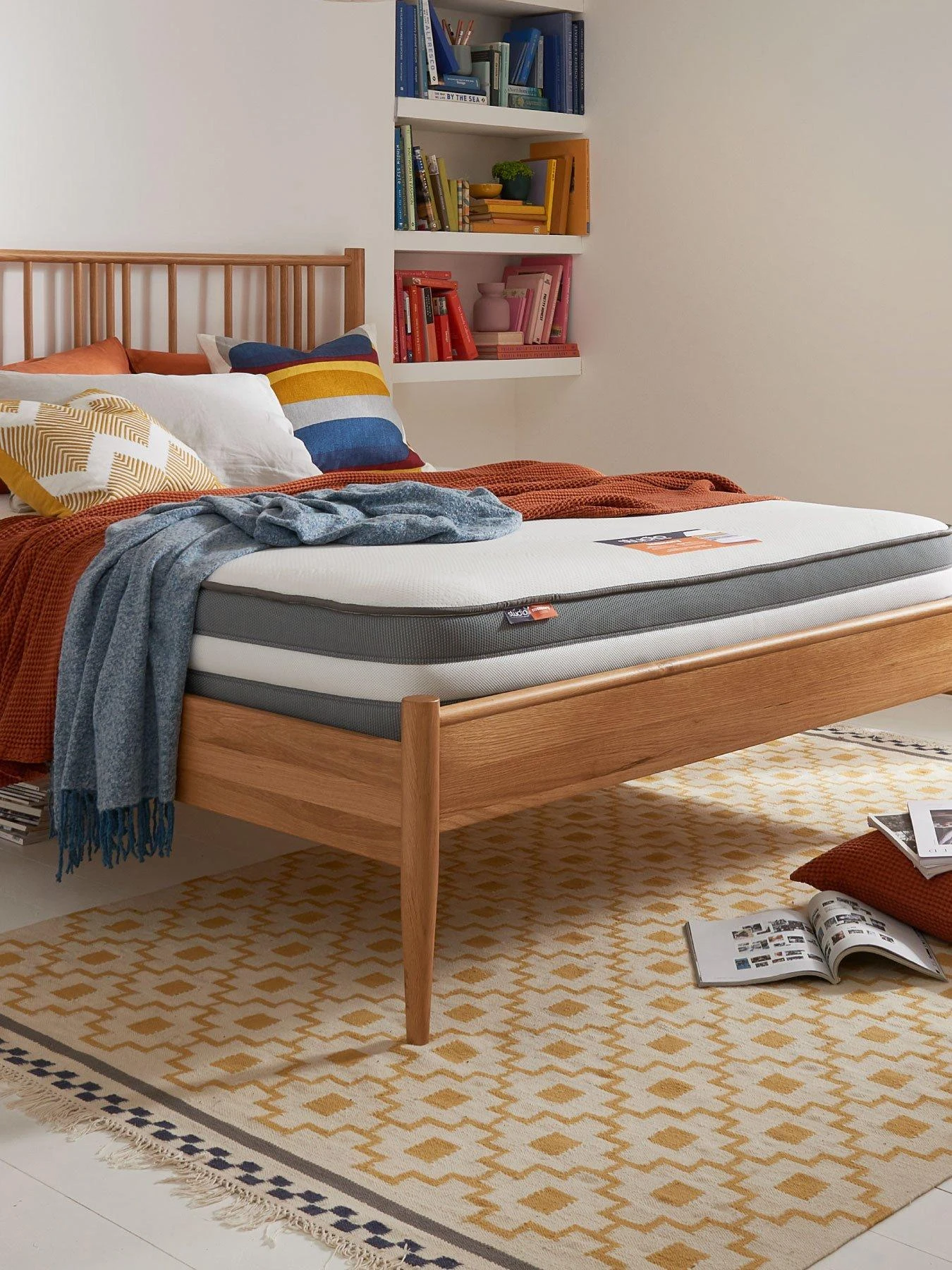 Silentnight Studio Memory 1000 Pocket Rolled Mattress - Medium Firm 7 Silentnight Studio Memory 1000 Pocket Rolled Mattress - Medium Firm - Image 5