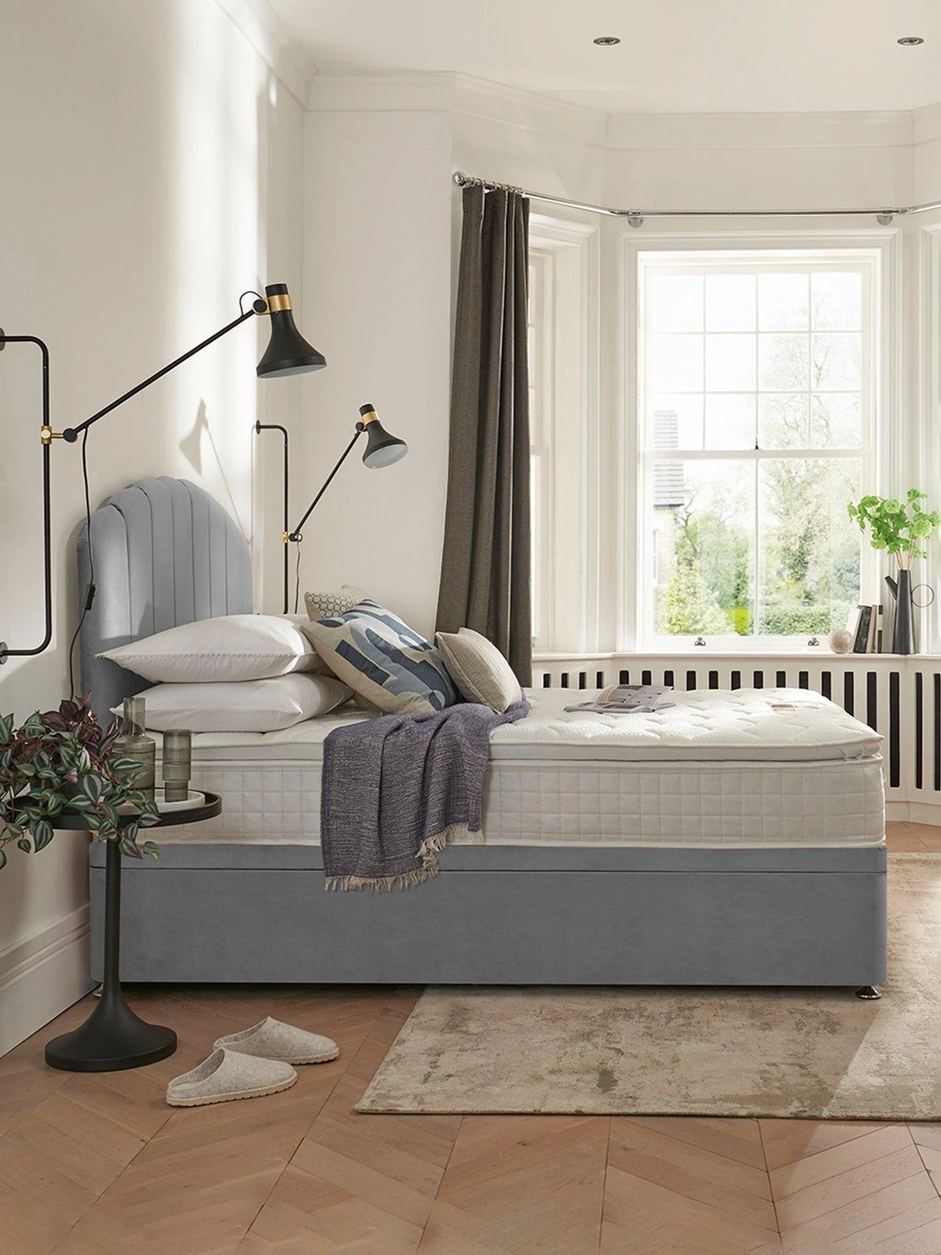 Silentnight Ava 1000 Pillowtop Velvet Ottoman Bed With Headboard 3 Silentnight Ava 1000 Pillowtop Velvet Ottoman Bed With Headboard