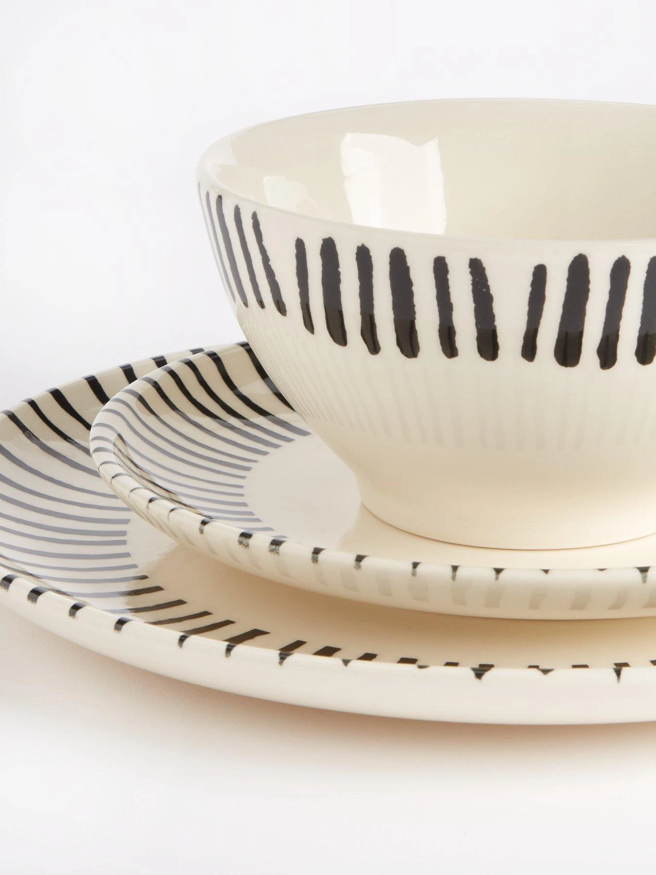 Very Home Mono Dash 12 Piece Dinner Set - Monochrome 6 Very Home Mono Dash 12 Piece Dinner Set - Monochrome - Image 4