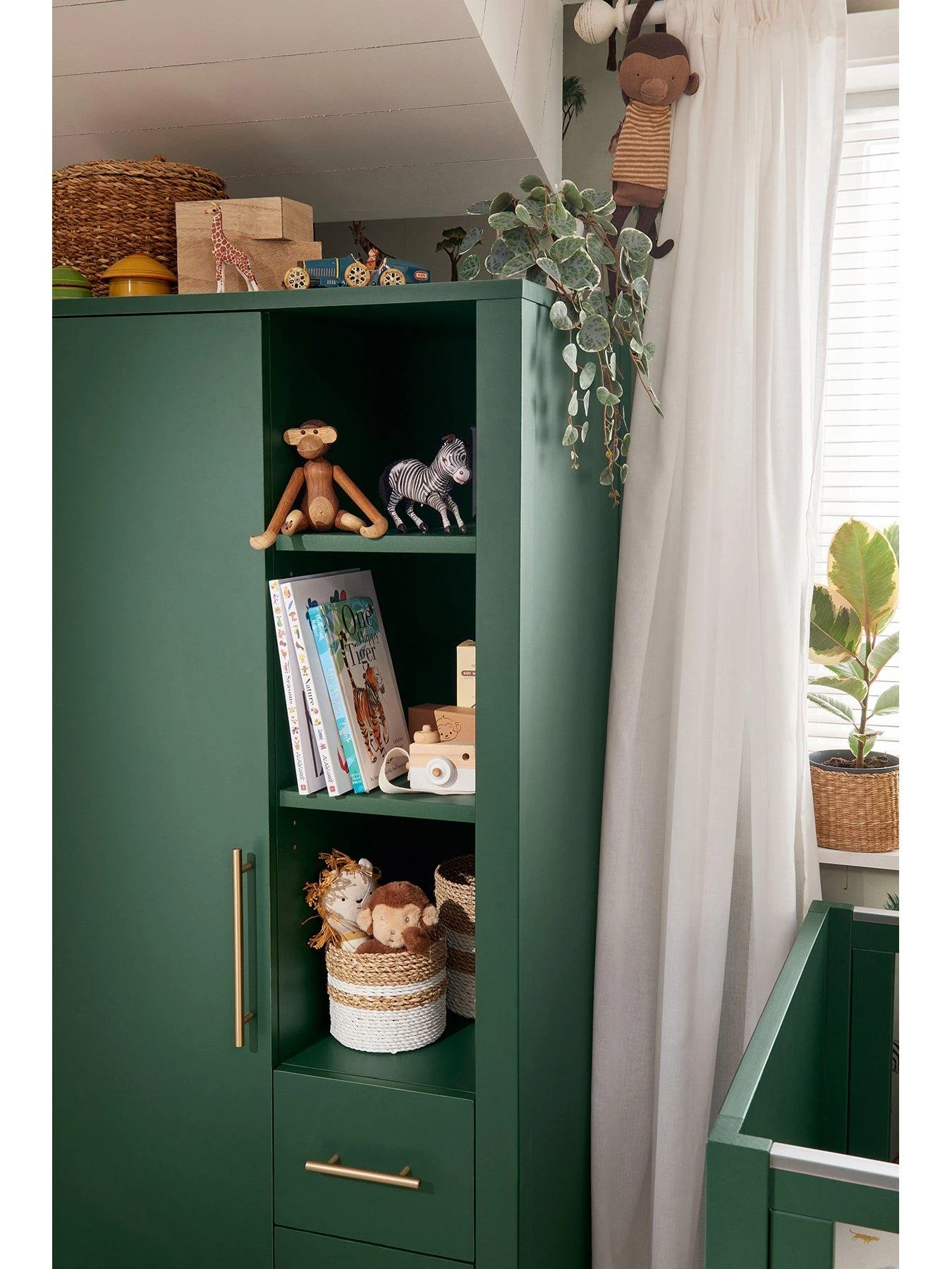 Mamas & Papas Melfi Cotbed, Dresser & Storage Wardrobe - Green 9 Mamas & Papas Melfi Cotbed, Dresser & Storage Wardrobe - Green - Image 7
