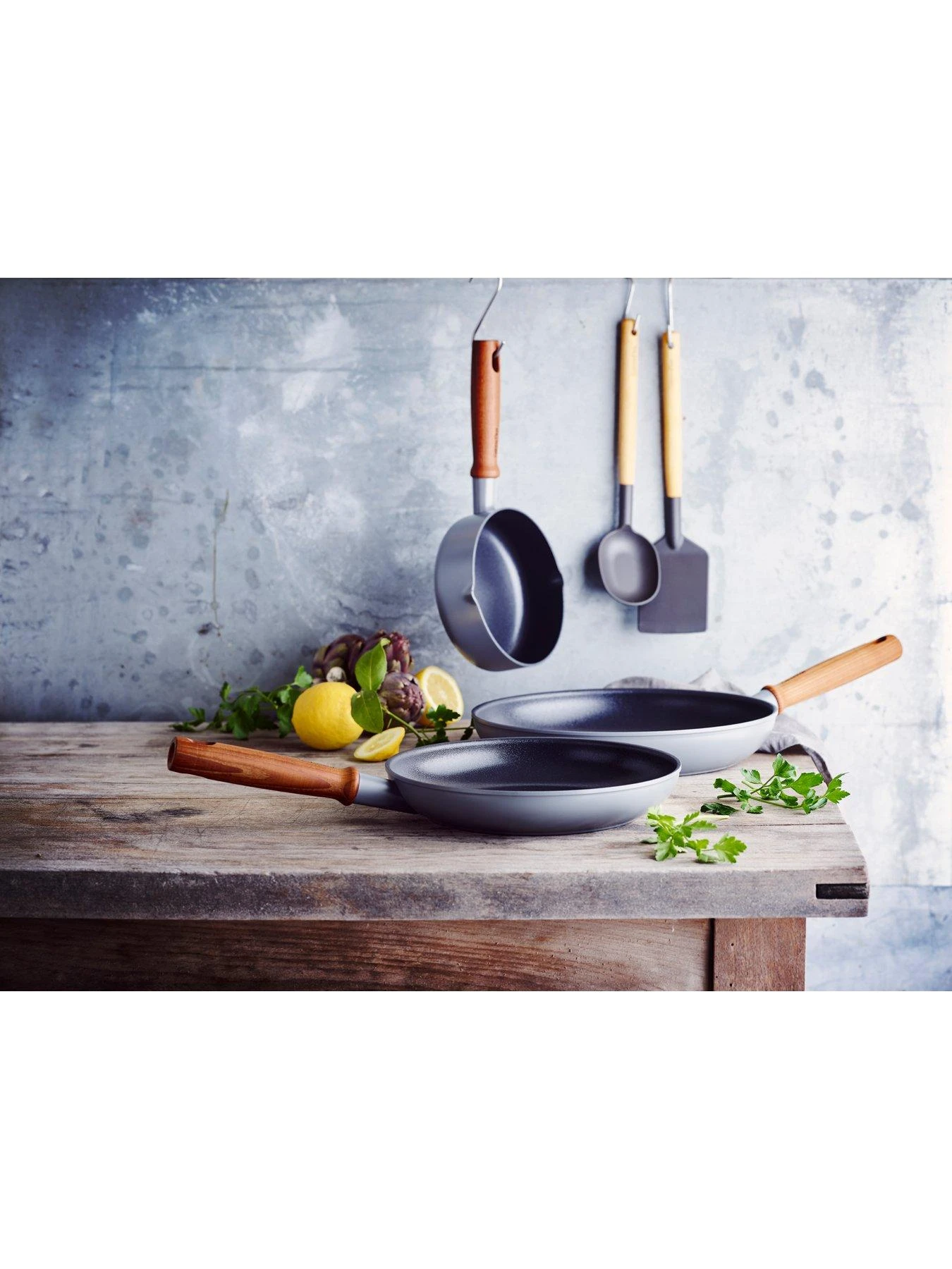 GreenPan Mayflower Pro 5-Piece Ceramic Non-Stick Induction Pan Set 4 GreenPan Mayflower Pro 5-Piece Ceramic Non-Stick Induction Pan Set - Image 2