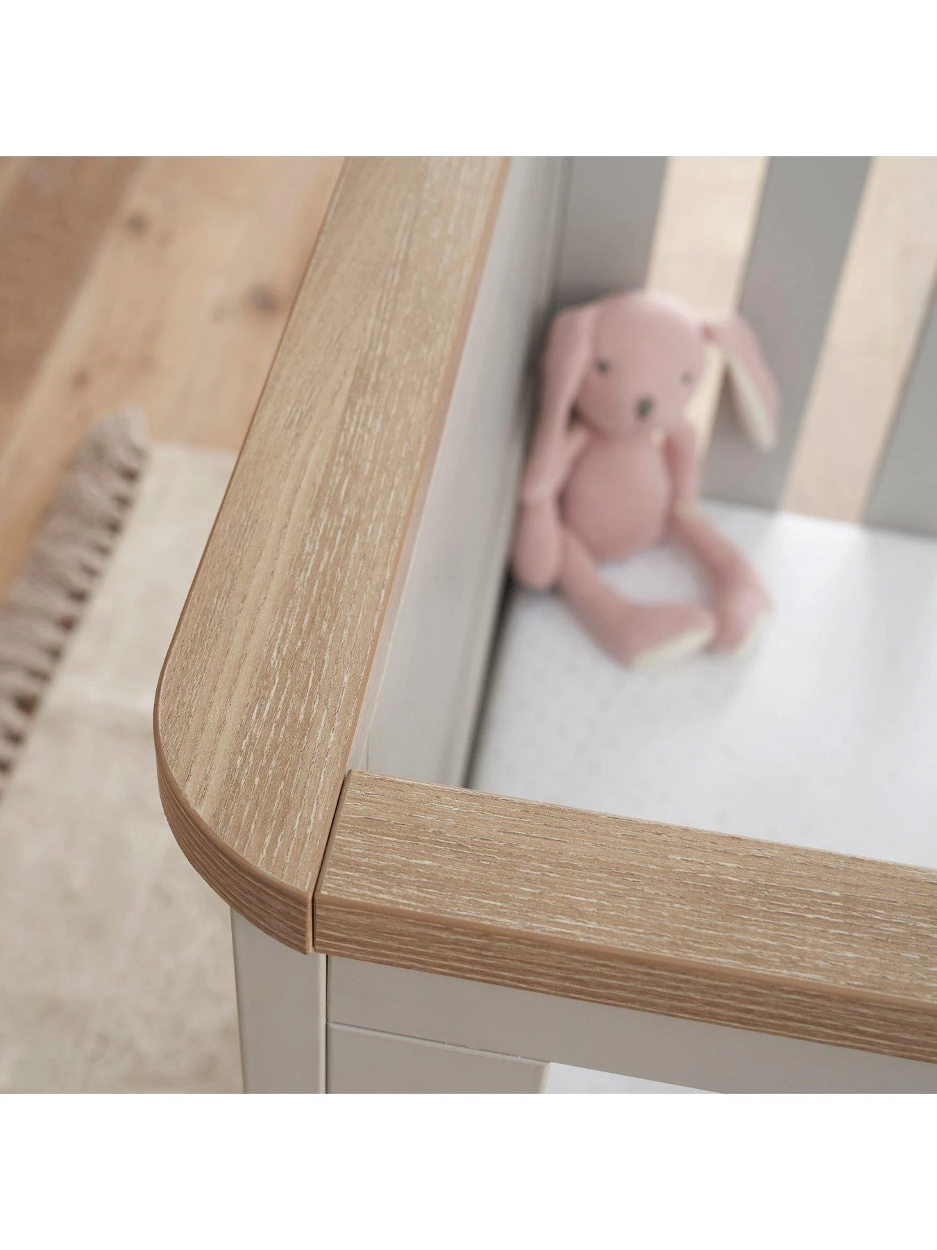 Tutti Bambini Verona 2 Piece Nursery Furniture Room Set - White/Oak 6 Tutti Bambini Verona 2 Piece Nursery Furniture Room Set - White/Oak - Image 4