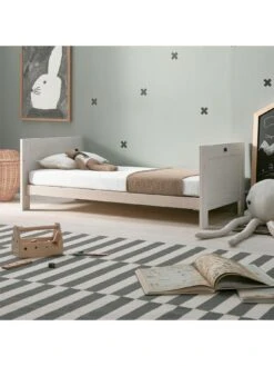 Silver Cross Alnmouth Oak 2 Piece Cot And Dresser Furniture Set -FurniHaven Shop VHGF0 SQ7 0000000006 OAK DGy