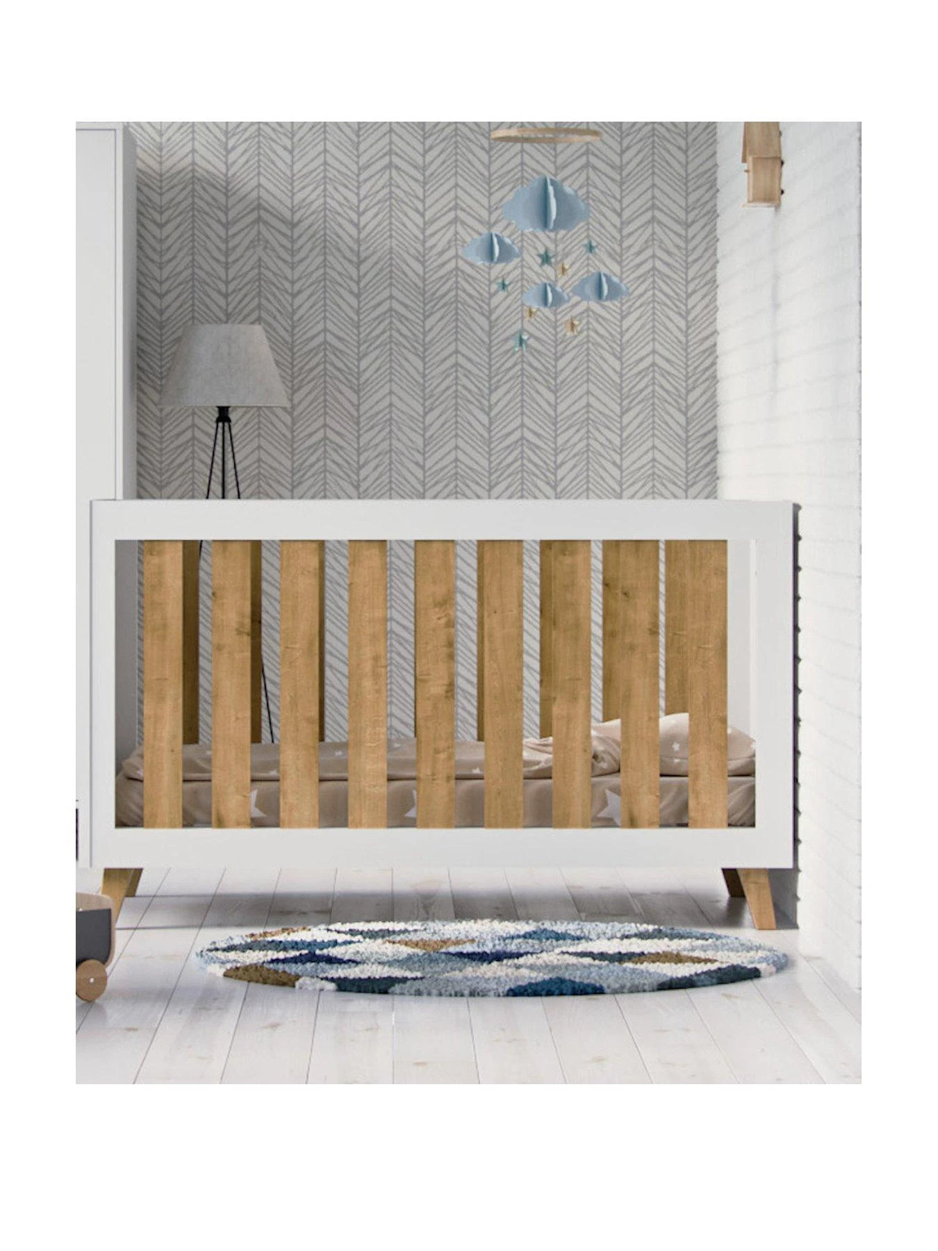 Little Acorns Siriana 2 Piece Furniture Set - White 4 Little Acorns Siriana 2 Piece Furniture Set - White - Image 2