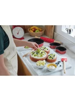 Prestige Disney Bake With Mickey Mouse 3 Piece Non Stick Mickey Head Cake Tins - Red & Black -FurniHaven Shop VLOS4 SQ7 0000000088 NO COLOR SLd5