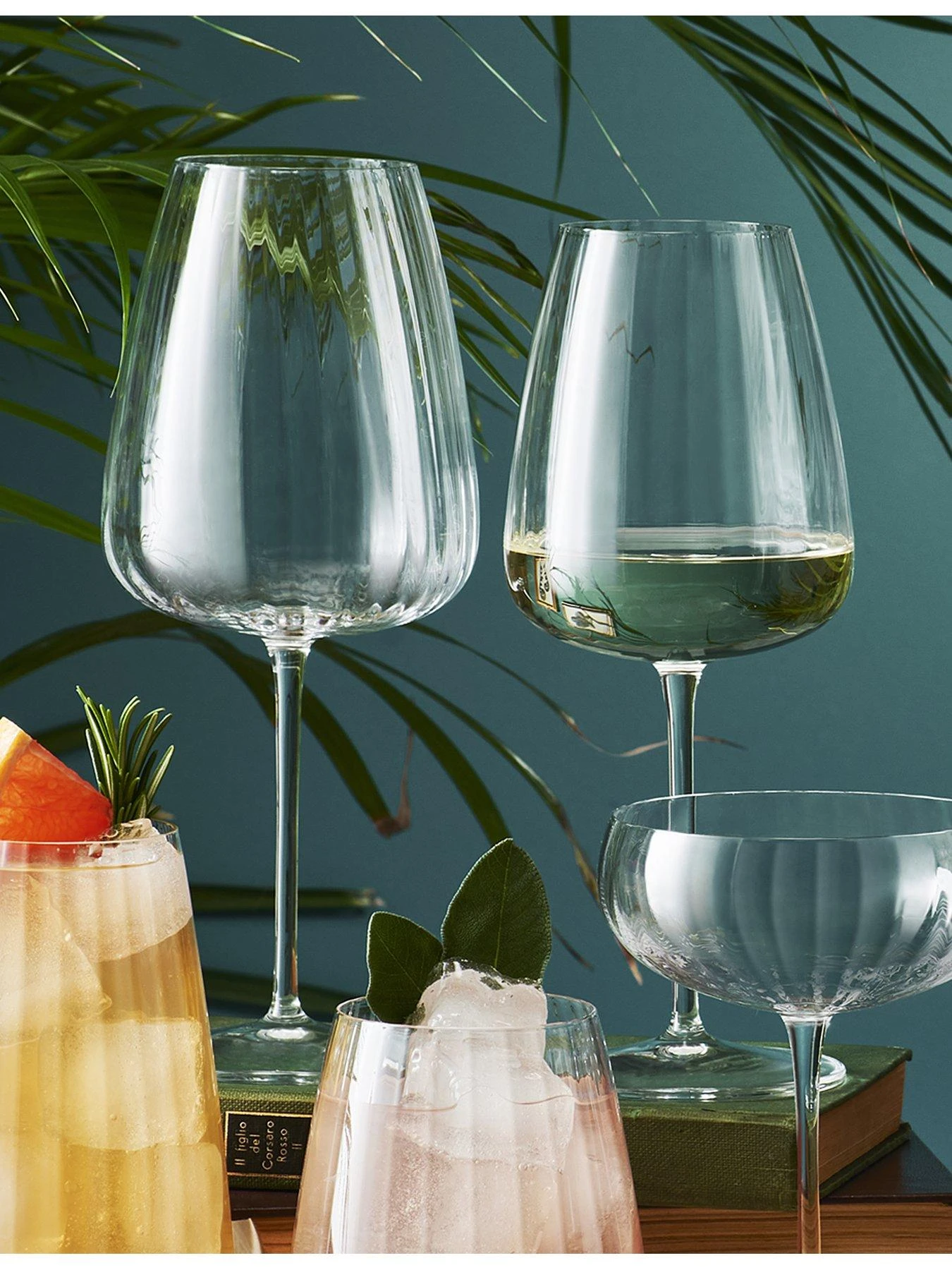 Luigi Bormioli Optica Set Of 4 Chardonnay Glasses - 550ml 6 Luigi Bormioli Optica Set Of 4 Chardonnay Glasses - 550ml - Image 4