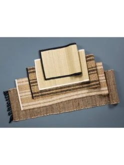 Esselle Naturelle Spey Dry Grass Table Runner In Black  -FurniHaven Shop VOVP5 SQ3 0000000099 N A SLd1